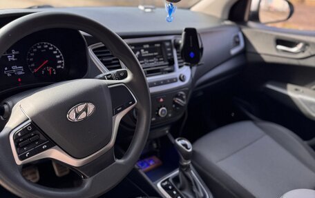 Hyundai Solaris II рестайлинг, 2021 год, 1 570 000 рублей, 18 фотография