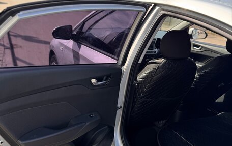 Hyundai Solaris II рестайлинг, 2021 год, 1 570 000 рублей, 13 фотография