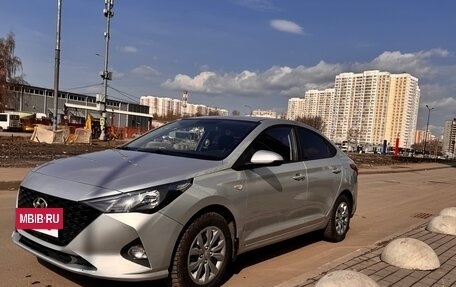Hyundai Solaris II рестайлинг, 2021 год, 1 570 000 рублей, 7 фотография