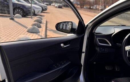 Hyundai Solaris II рестайлинг, 2021 год, 1 570 000 рублей, 16 фотография