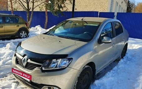 Renault Logan II, 2015 год, 685 000 рублей, 3 фотография