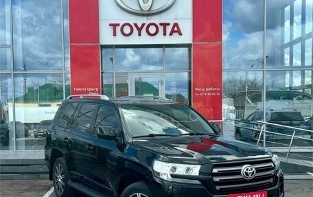 Toyota Land Cruiser 200, 2011 год, 3 490 000 рублей, 3 фотография