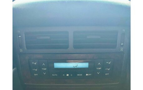 Toyota Land Cruiser 200, 2011 год, 3 490 000 рублей, 18 фотография