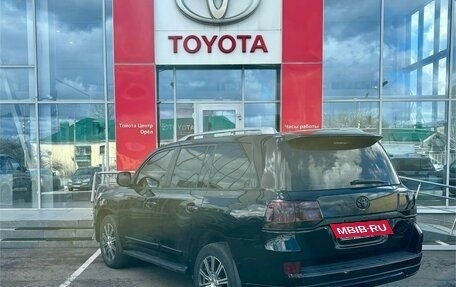 Toyota Land Cruiser 200, 2011 год, 3 490 000 рублей, 6 фотография