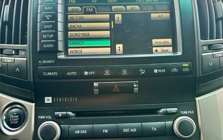 Toyota Land Cruiser 200, 2011 год, 3 490 000 рублей, 17 фотография