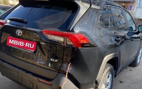 Toyota RAV4, 2020 год, 3 210 000 рублей, 3 фотография