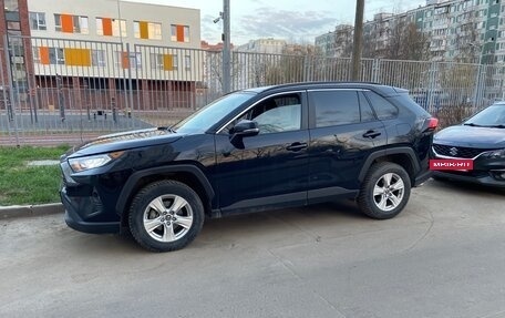 Toyota RAV4, 2020 год, 3 210 000 рублей, 5 фотография