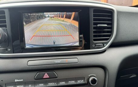 KIA Sportage IV рестайлинг, 2020 год, 2 300 000 рублей, 8 фотография