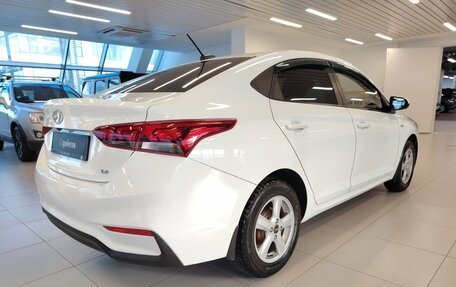 Hyundai Solaris II рестайлинг, 2017 год, 954 000 рублей, 2 фотография