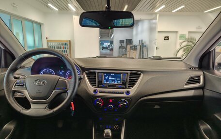 Hyundai Solaris II рестайлинг, 2017 год, 954 000 рублей, 9 фотография