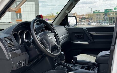 Mitsubishi Pajero IV, 2013 год, 2 345 000 рублей, 7 фотография