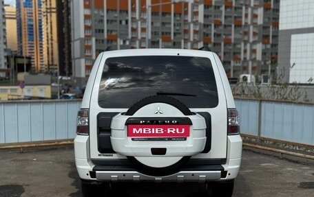 Mitsubishi Pajero IV, 2013 год, 2 345 000 рублей, 5 фотография