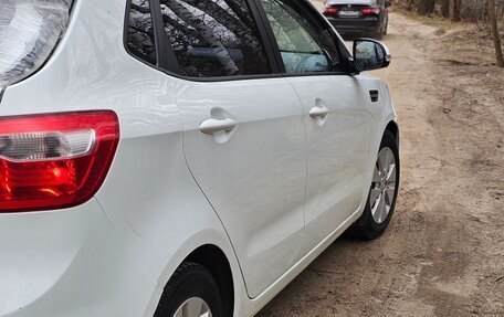 KIA Rio III рестайлинг, 2014 год, 500 000 рублей, 2 фотография