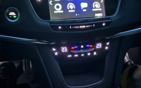 Cadillac XT5 I рестайлинг, 2017 год, 2 900 000 рублей, 2 фотография