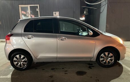 Toyota Vitz, 2009 год, 440 000 рублей, 3 фотография