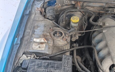 Nissan Skyline, 2000 год, 600 000 рублей, 4 фотография