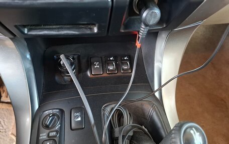 Toyota Land Cruiser Prado 120 рестайлинг, 2008 год, 2 000 000 рублей, 8 фотография