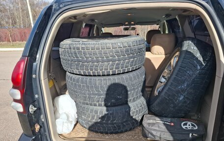 Toyota Land Cruiser Prado 120 рестайлинг, 2008 год, 2 000 000 рублей, 6 фотография