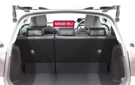Toyota Prius IV XW50, 2023 год, 2 150 000 рублей, 26 фотография