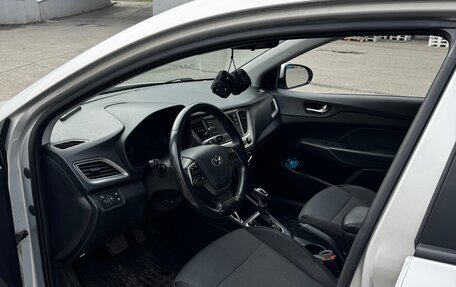 Hyundai Solaris II рестайлинг, 2020 год, 1 390 000 рублей, 10 фотография