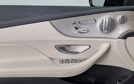 Mercedes-Benz E-Класс, 2021 год, 5 500 000 рублей, 15 фотография