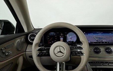 Mercedes-Benz E-Класс, 2021 год, 5 500 000 рублей, 8 фотография