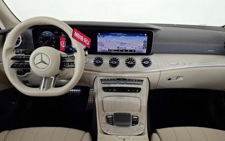 Mercedes-Benz E-Класс, 2021 год, 5 500 000 рублей, 9 фотография