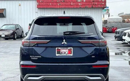 Mitsubishi Outlander, 2025 год, 4 800 000 рублей, 6 фотография