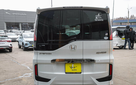 Honda Stepwgn IV, 2017 год, 2 059 000 рублей, 4 фотография