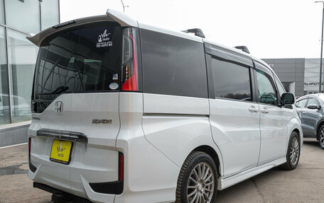 Honda Stepwgn IV, 2017 год, 2 059 000 рублей, 5 фотография