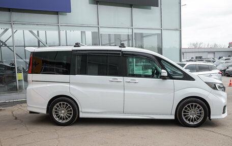 Honda Stepwgn IV, 2017 год, 2 059 000 рублей, 8 фотография