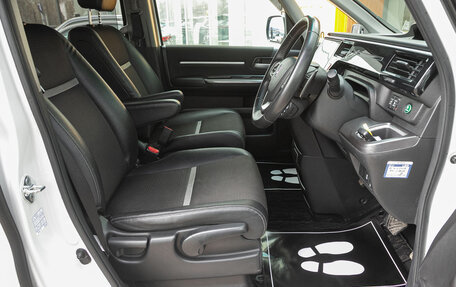 Honda Stepwgn IV, 2017 год, 2 059 000 рублей, 18 фотография