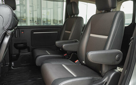 Honda Stepwgn IV, 2017 год, 2 059 000 рублей, 15 фотография