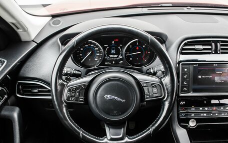 Jaguar F-Pace, 2017 год, 2 600 000 рублей, 20 фотография