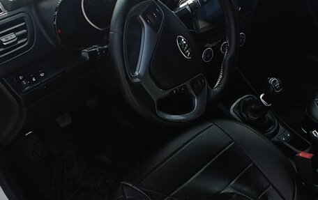 KIA Rio III рестайлинг, 2016 год, 1 100 000 рублей, 5 фотография