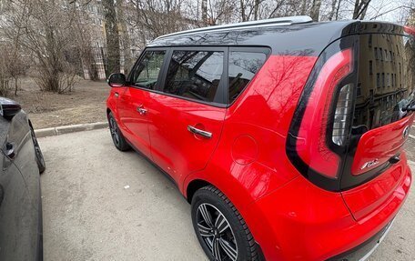 KIA Soul II рестайлинг, 2018 год, 1 650 000 рублей, 2 фотография
