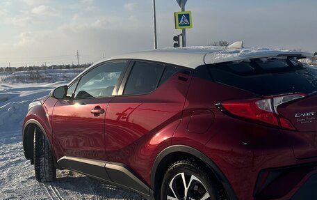 Toyota C-HR I рестайлинг, 2017 год, 2 050 000 рублей, 7 фотография