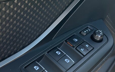 Toyota C-HR I рестайлинг, 2017 год, 2 050 000 рублей, 12 фотография