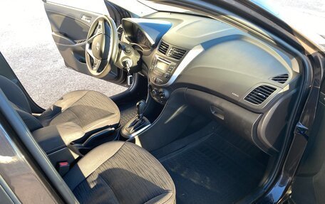 Hyundai Solaris II рестайлинг, 2015 год, 1 050 000 рублей, 6 фотография