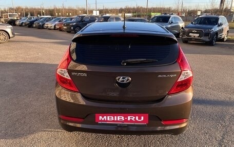 Hyundai Solaris II рестайлинг, 2015 год, 1 050 000 рублей, 4 фотография