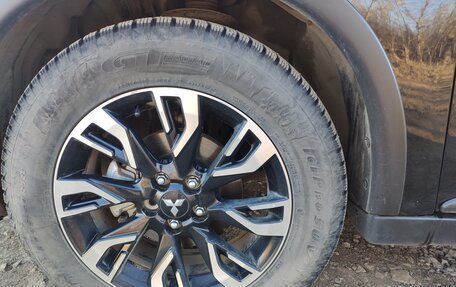 Mitsubishi Outlander III рестайлинг 3, 2021 год, 2 730 000 рублей, 6 фотография