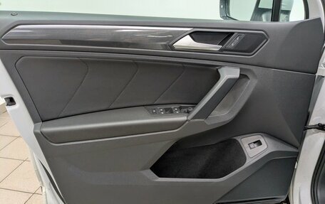 Volkswagen Tiguan II, 2019 год, 2 900 000 рублей, 9 фотография