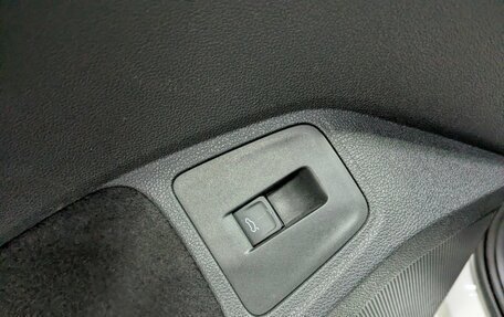 Volkswagen Tiguan II, 2019 год, 2 900 000 рублей, 11 фотография