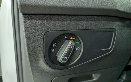 Volkswagen Tiguan II, 2019 год, 2 900 000 рублей, 12 фотография