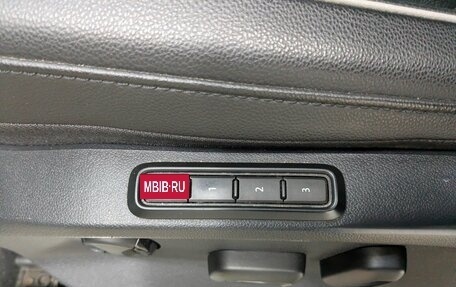 Volkswagen Tiguan II, 2019 год, 2 900 000 рублей, 13 фотография