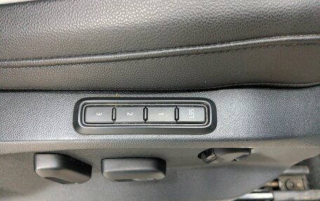 Volkswagen Tiguan II, 2019 год, 2 900 000 рублей, 19 фотография