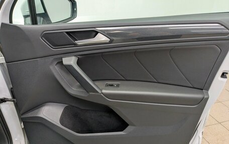 Volkswagen Tiguan II, 2019 год, 2 900 000 рублей, 22 фотография