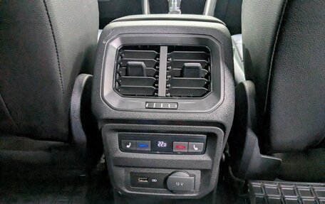 Volkswagen Tiguan II, 2019 год, 2 900 000 рублей, 23 фотография