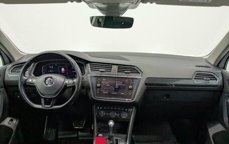 Volkswagen Tiguan II, 2019 год, 2 900 000 рублей, 24 фотография