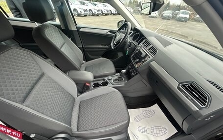 Volkswagen Tiguan II, 2020 год, 2 170 000 рублей, 26 фотография